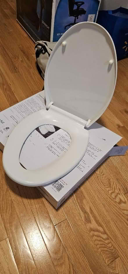 Photo of free 2 Elongated toilet seats (L4A0X9) #2