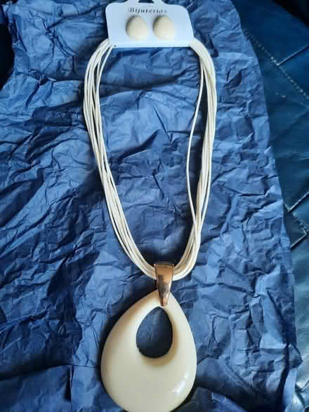 Photo of free Jewellery (ME20) #1