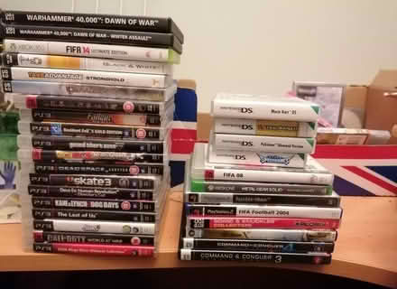 Photo of free Assorted games and dvds (AB16) #1