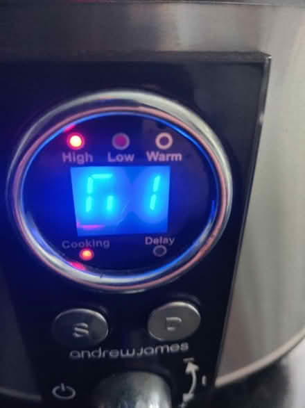 Photo of free Sizzle & Slow cooker (Church RG2) #3