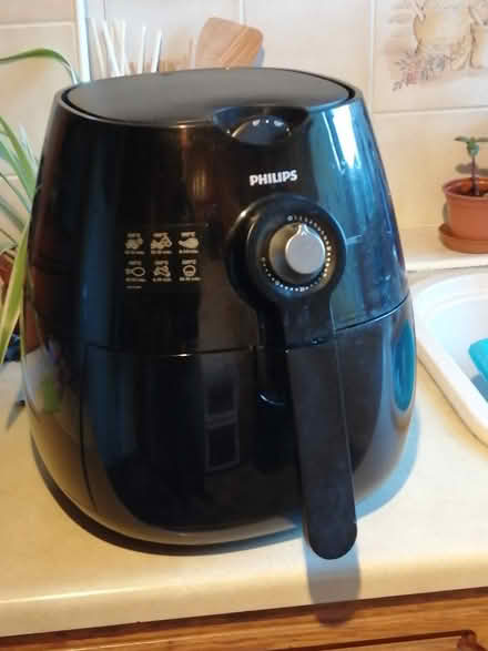 Photo of free Philips Air Fryer (Barton under Needwood DE13) #1