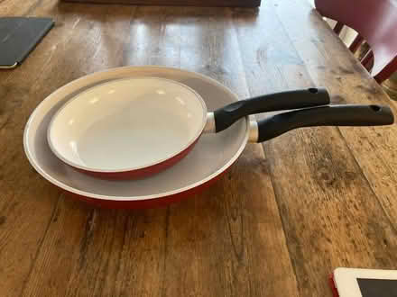 Photo of free 2 Ceramic Coated Frying Pans (CT21) #1