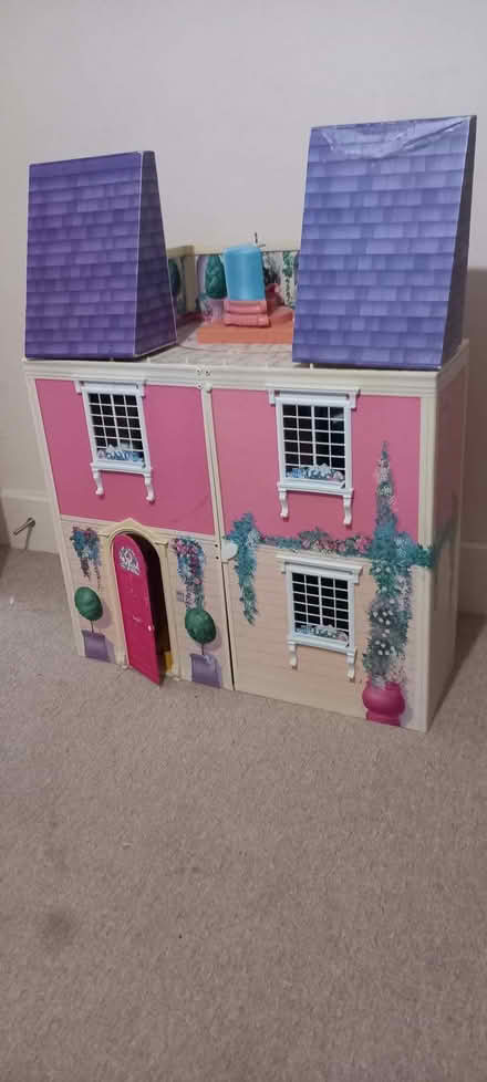 Photo of free Dolls/Barbie house (Pinehurst SN25) #2