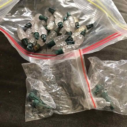 Photo of free 300+ LED white xmas lights fixable? (Kitchener) #3