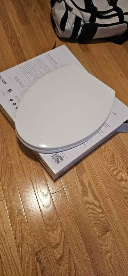 Photo of free 2 Elongated toilet seats (L4A0X9) #1