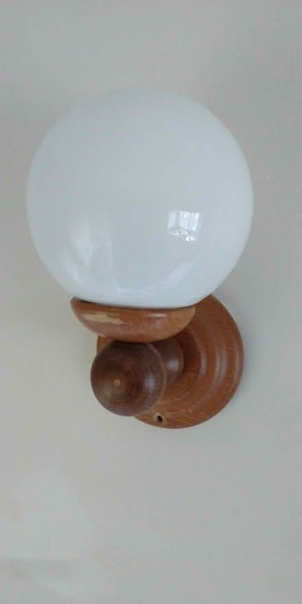 Photo of free Wall Light Fitting (Summerlands LA8) #1