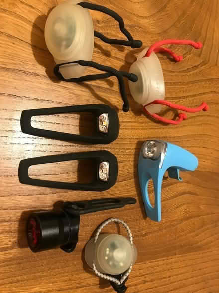 Photo of free 7 bike lights: 3 front + 4 rear lights (E5) #1