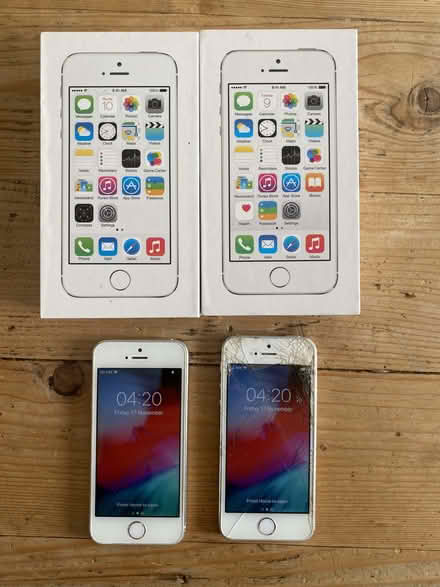 Photo of free 2 x iPhone 5S (Central Fordingbridge (SP6)) #1