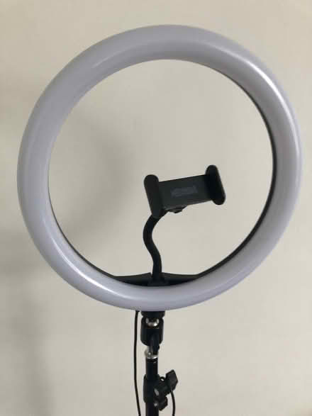 Photo of free Light Ring On Tall Tripod (Whiston S60) #3