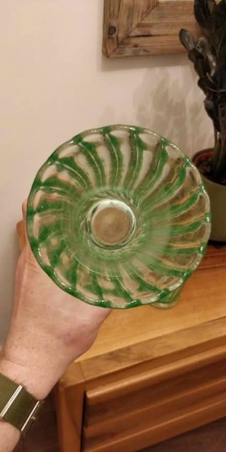 Photo of free Pair of vases (Leith EH6) #3