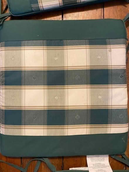 Photo of free Outside cushions (Berkhamsted HP4) #1