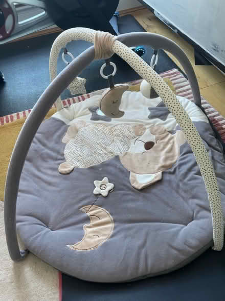 Photo of free Baby play mat / gym - nearly new (SE18 Charlton/Woolwich) #2