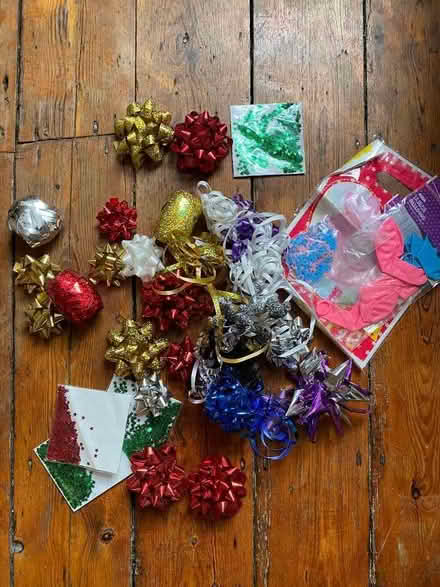 Photo of free Gift wrapping (Berkhamsted HP4) #1