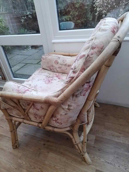 Photo of free 2 seater wicker setee and chair (Hadleigh, SS7) #1