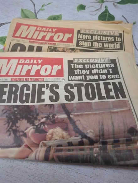 Photo of free Old Daily Mirror papers 1992 (Old Walcot SN3) #1