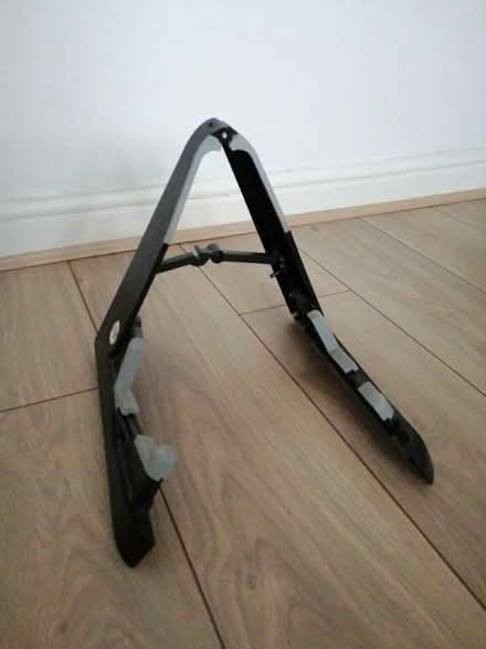 Photo of free Guitar stand (Idle BD10) #1