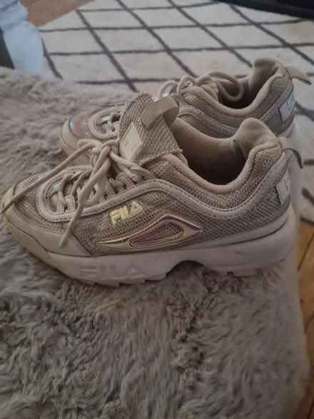 Photo of free Trainers (CH65) #1
