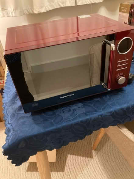 Photo of free Microwave oven (Teddington TW11) #1