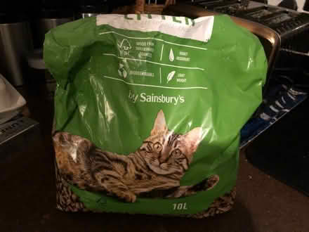 Photo of free Half a bag of cat litter (Greystones S11) #1