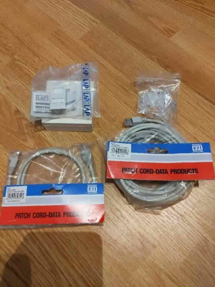 Photo of free Computer cables (Blythswood Hill G2) #1