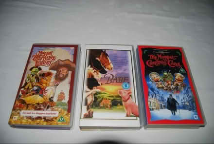 Photo of free 3 x Kids videos - Muppets and Babe (The Moravian Settlement DE72) #1