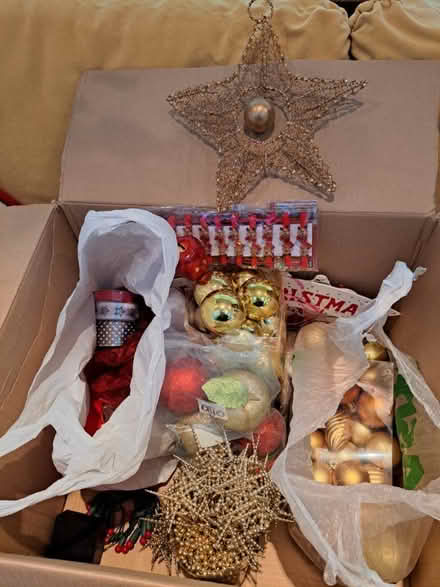 Photo of free Christmas Decorations (Bromborough CH62) #1