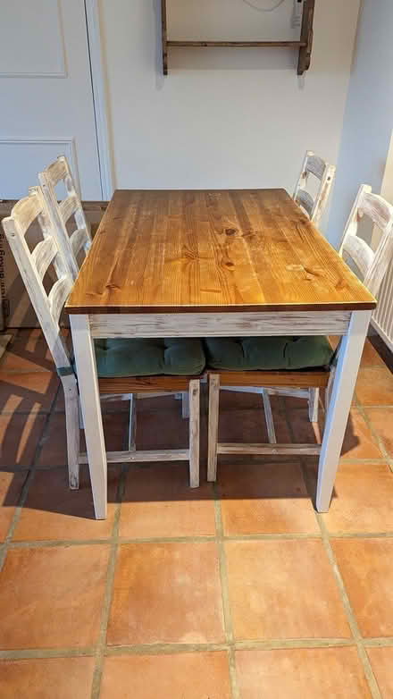 Photo of free Dining Table (Dorking, Surrey) #2