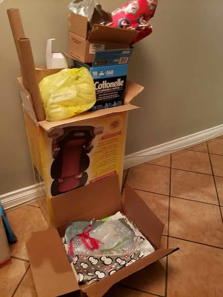 Photo of free Mailing boxes all sz & wrapping pcs (La Canada) #1