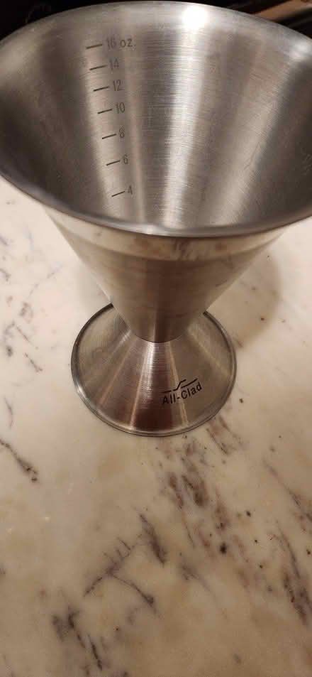 Photo of free All-Clad measuring cup (Van Ness Metro) #1