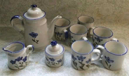 Photo of free Coffee set (Riddlesdown CR8) #1
