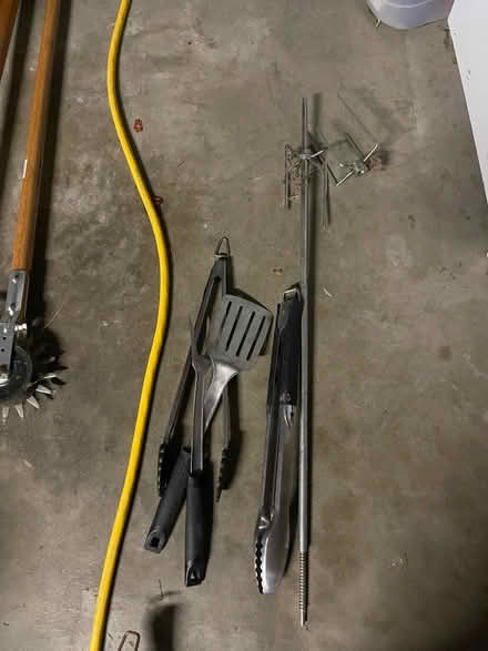 Photo of free BBQ tools (Cumberland neighborhood) #1