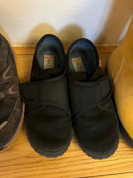 Photo of free Kids shoes, wellies size 27-29/ 8-9 (TW9) #3