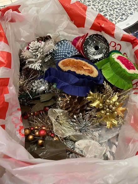 Photo of free Christmas decorations (OX4) #1