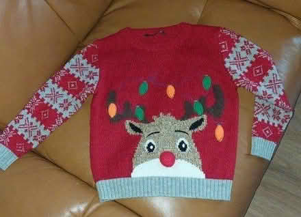 Photo of free Boys/Girls Christmas Jumper 3 - 4 (B32) #1