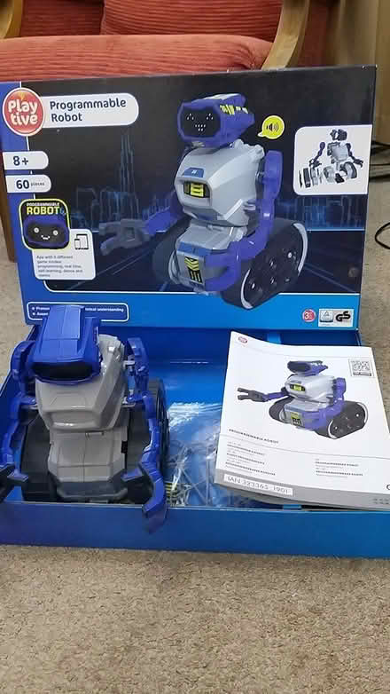 Photo of free Programmable robot (Woodley, RG5) #1