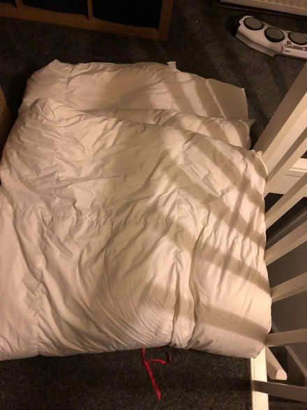 Photo of free King Feather duvet 220-225cm Used (Woodseats S8) #3