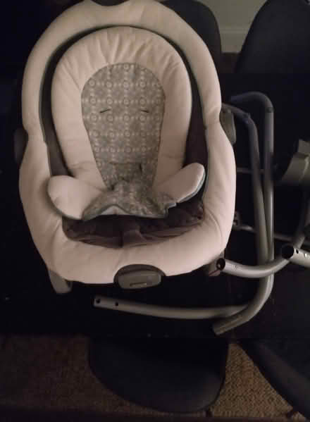Photo of free infant swing (Philadelphia) #2