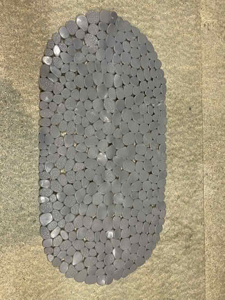 Photo of free Non-slip bath/shower mat (Cove GU14) #1