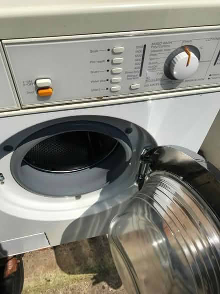 Photo of free Miele washing machine (Weybridge KT13) #2