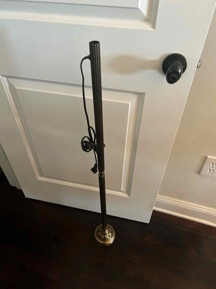 Photo of free standing lamp body (washington) #1