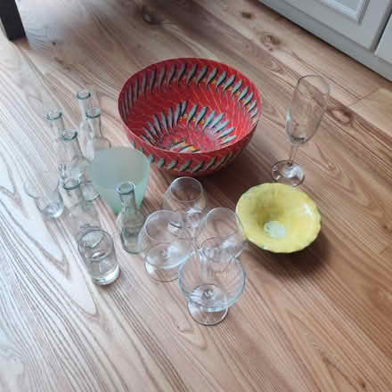 Photo of free Various glasses and bowls (Richmond TW9) #1