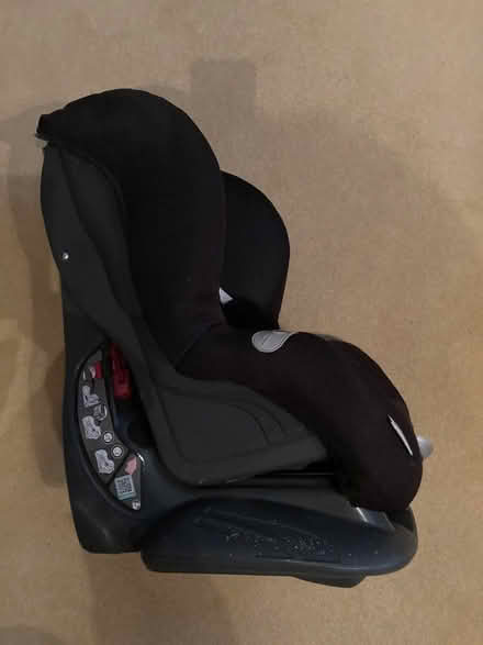 Photo of free britax forward facing car seat (Stathe TA7) #2