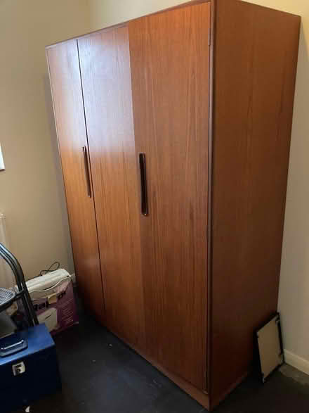 Photo of free Triple door gplan wardrobe. (Bourne PE10) #4