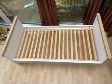 Photo of free Cot to toddler bed (Edinburgh EH5) #2