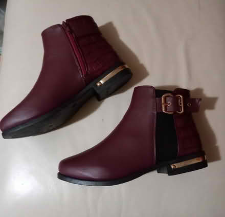 Photo of free Ladies boots, excellent condition (whitstable) #2