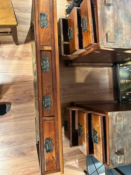 Photo of free Desk (Woodridge) #2
