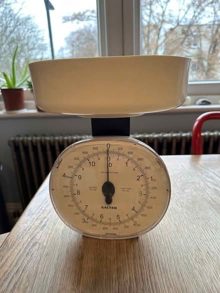 Photo of free Kitchen scale SW4 (SW4 Clapham) #1