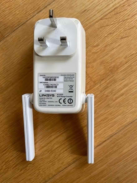 Photo of free LINSYS RE6700 wireless Wi-Fi range booster (Hendon NW4) #3