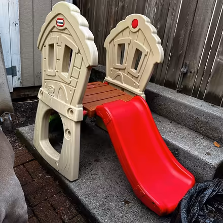 Photo of free Little Tykes slide (West Seattle Admiral) #2