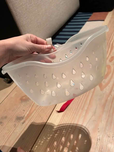 Photo of free Basket for clothes pegs (Fulham SW6) #1